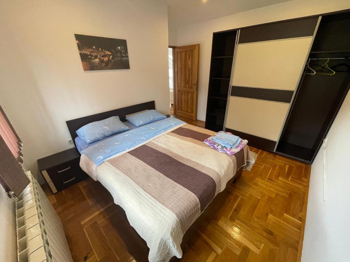 Casa Gialla Free Parking 사라예보 외부 사진